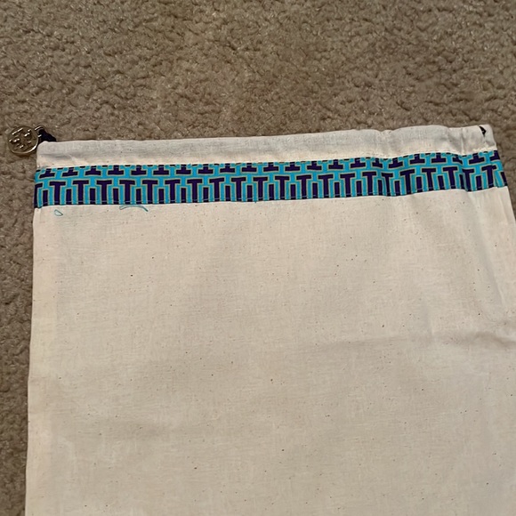 πTORY BURCH DUST BAG NEW! π - Picture 2 of 5